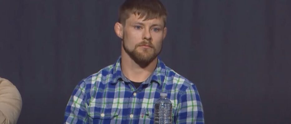 Bryce Mitchell et Jean Silva s’affrontent lors de la conférence de presse de l’UFC 314